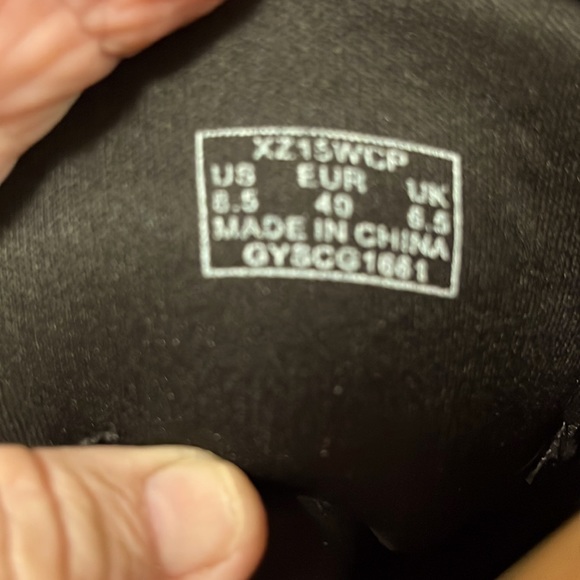 Ladies Cushionaire Didi Lace Up Boots,Size 81/2runs a little small,new with tags - Picture 9 of 9